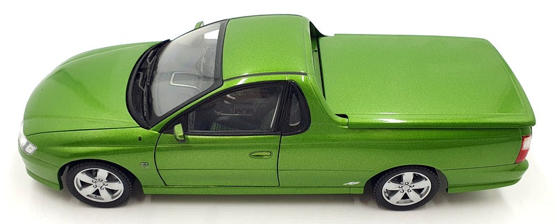 Classic Carlectables 1/18 Scale 18088 - Holden Hothouse VY SS Ute Green