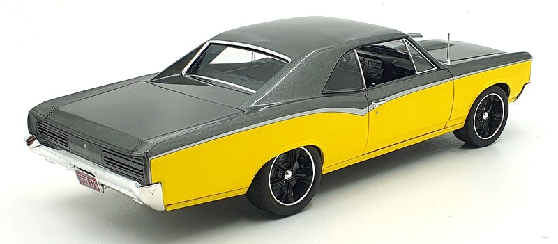 Acme 1/18 Scale Diecast A1801219 - 1966 Pontiac GTO Restomod - Black/Yellow