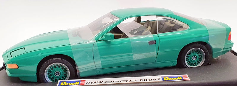 Revell 1/18 Scale Diecast 08923 - BMW 850Ci Coupe - Met Green