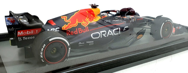 Spark 1/18 Scale Resin 18S764 - Red Bull Racing RB18 F1 2022 #1 Verstappen Miami