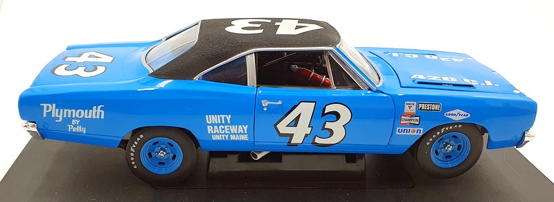 Ertl 1/18 Scale Diecast 29639P - 1968 Plymouth Road Runner #43 Petty