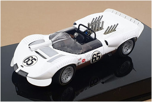 Autoart 1/43 Scale 66596 - Chaparral 2 Sport Racer 1965 - #65 White