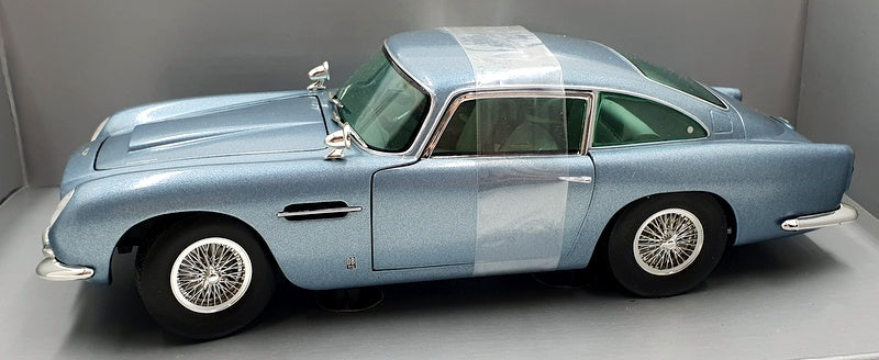 Chrono 1/18 Scale Diecast H1003 - 1963 Aston Martin DB5 - Metallic Ice Blue