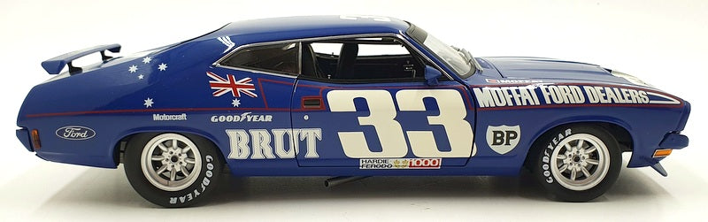 Classic Carlectables 1/18 Scale 18266 - Ford XB GT Falcon 1974 Bathurst #33