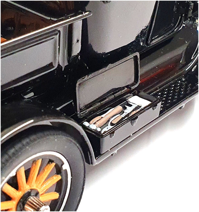 Danbury Mint 1/24 Scale 437-001 - 1925 Ford Model T Runabout - Black