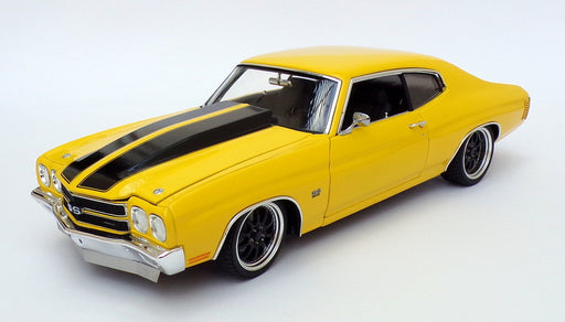 ACME 1/18 Scale A1805515 - 1970 Chevrolet Chevelle Street Fighter Yellow/Black