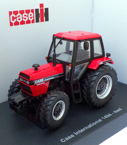 Universal Hobbies 1/32 Scale Tractor CIH-UH6210 Case International 1494 4WD Red