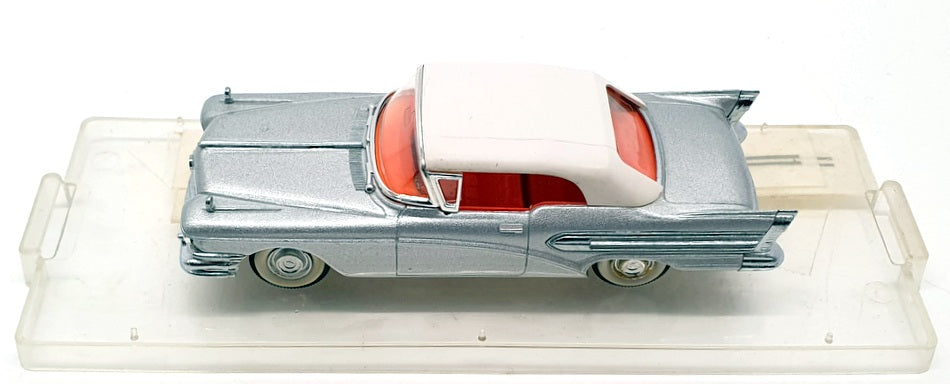 Vitesse 1/43 Scale 451 - Buick Special Closed Cabriolet - Silver/White