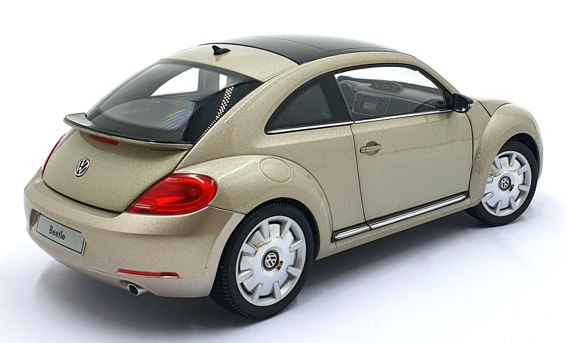 Kyosho 1/18 Scale Diecast 08811MS - Volkswagen The Beetle Coupe Moon Rock Silver
