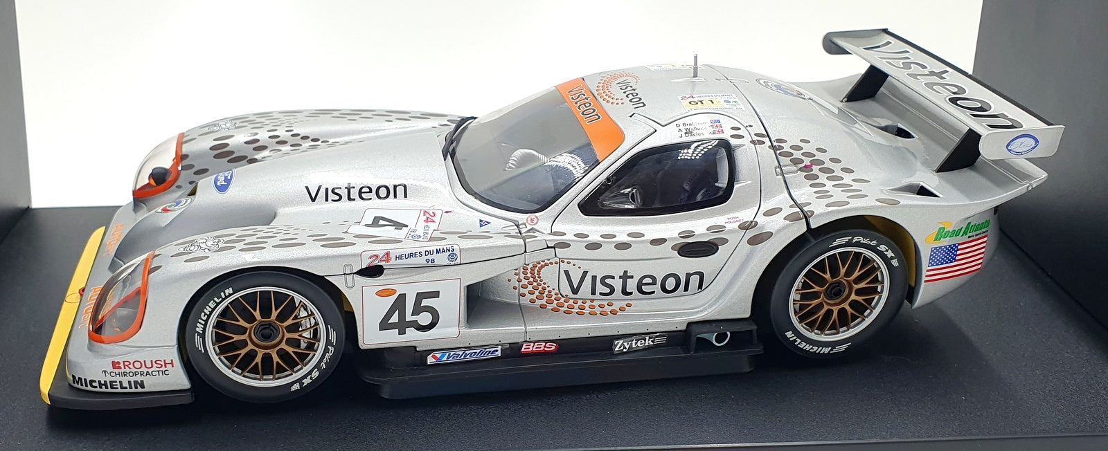 Autoart 1/18 Scale 89852 - Panoz Esperante GTR-1 Le Mans 1998 #45 D.Brabham