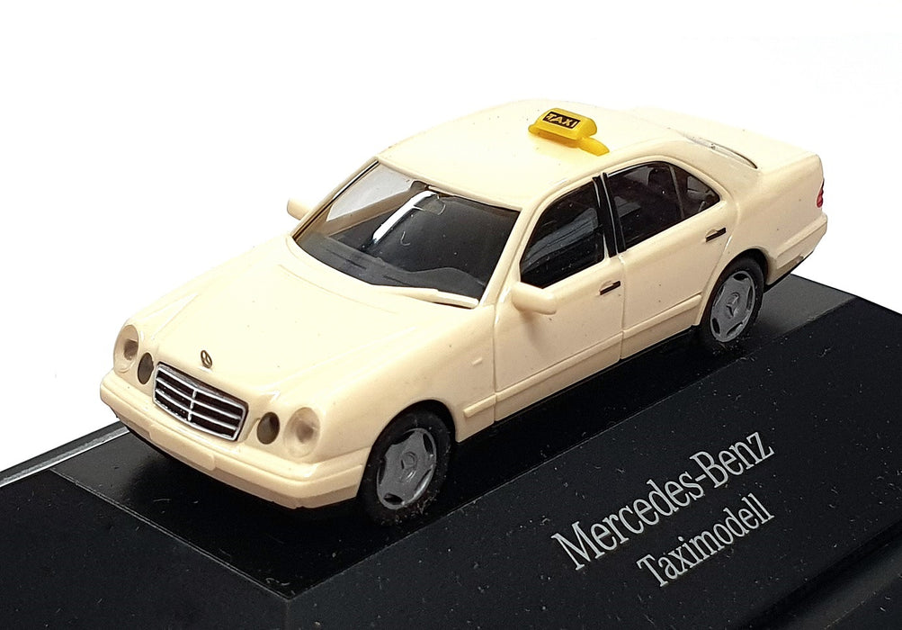 Herpa 1/87 Scale SET06 - Set Of 5 Models Mercedes (3) Porsche & BMW