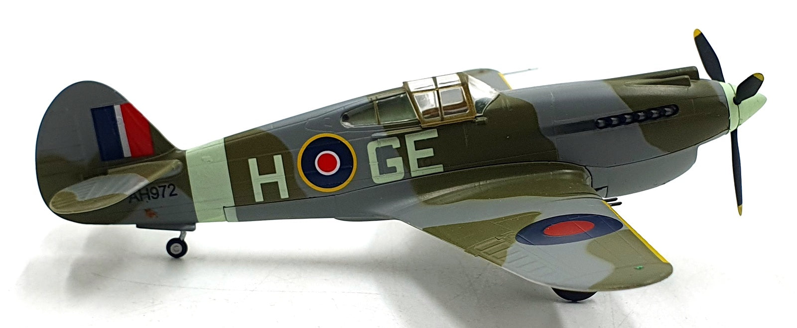 Easy Model 1/72 Scale 37207 P-40B/C "Warhawk" RAF 349 Sqn Africa 1943
