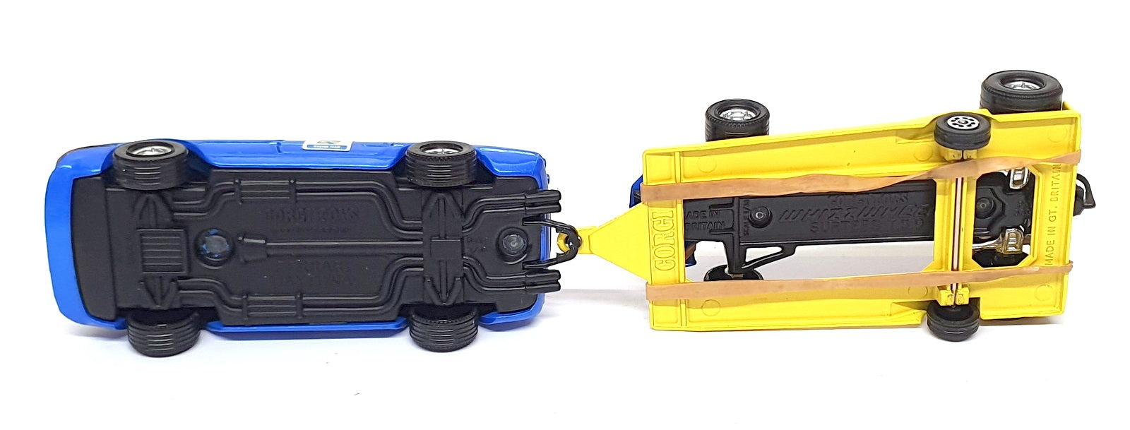 Corgi GS29 - Ferrari Daytona With F1 Surtees On Trailer Duckhams - Blue/Yellow