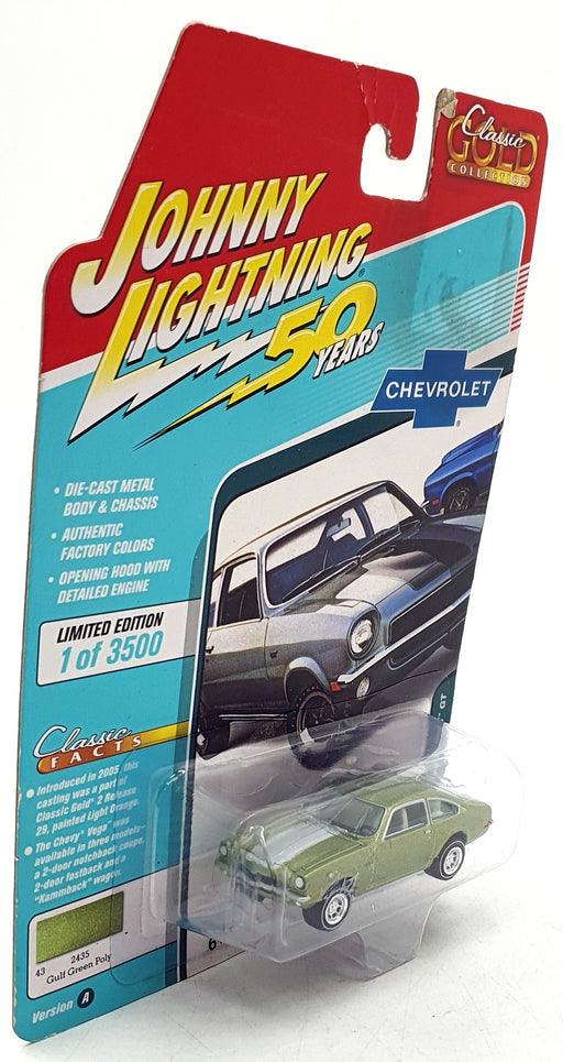 Johnny Lightning 1/64 Scale JLCG019 C. Gold 1972 Chevrolet Vega GT Gulf Green