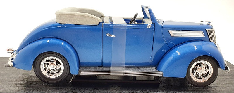 Road Legends 1/18 Scale Diecast 92238 - 1937 Ford Convertible - Blue