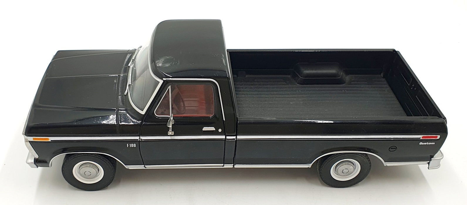 Greenlight 1/18 Scale Diecast 12963 - 1973 Ford F-100 Pick Up - Black