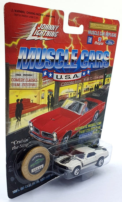 Johnny Lightning 1/64 Scale 200-160 - Muscle Cars 1970 Mustang Boss 302 - White