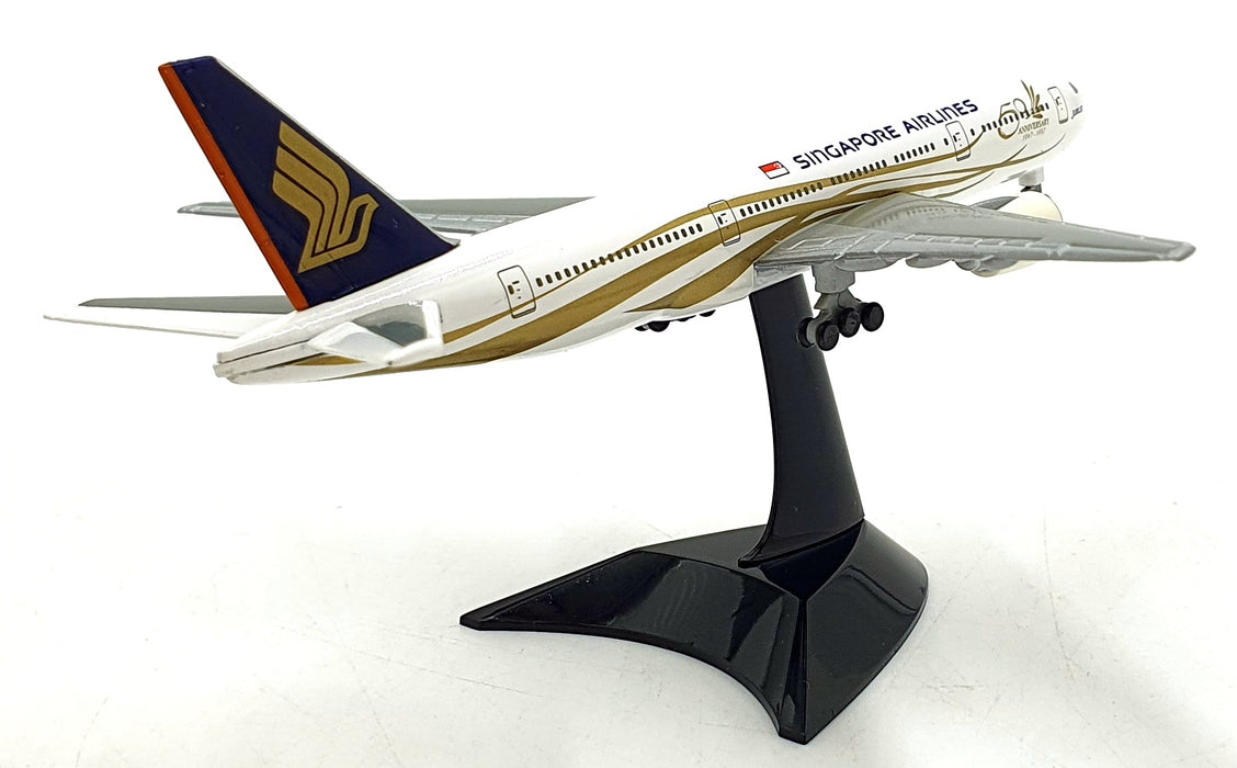 Herpa 1/500 Scale 511124 - Boeing 777-200 "Jubilee" Singapore Airlines Aircraft