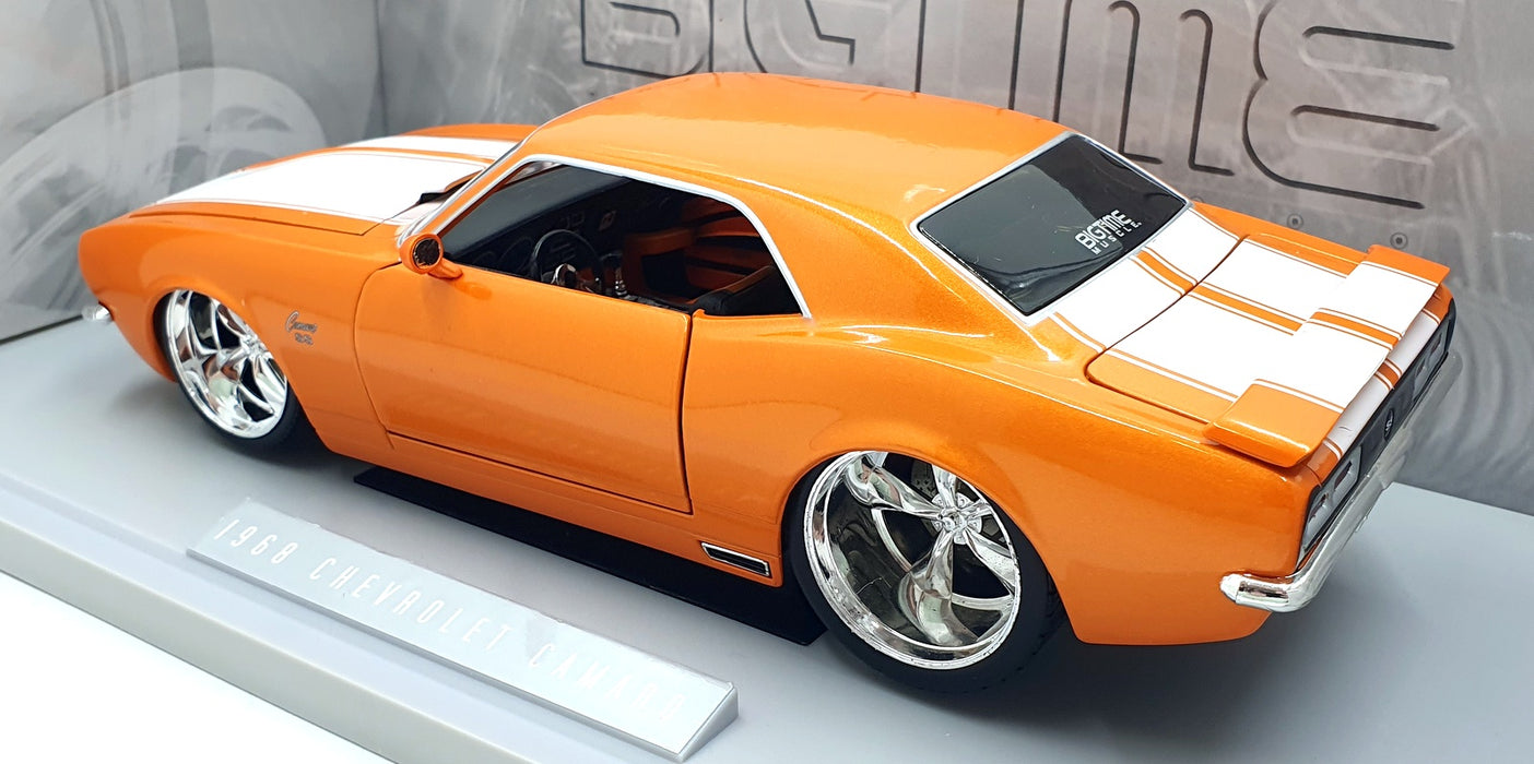 Jada 1/18 Scale Diecast 90310 - 1968 Chevrolet Camaro - Orange/White