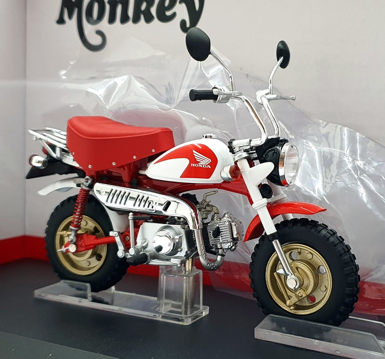 Aoshima 1/12 Scale 11171-3900 - Honda Monkey Motorcycle - Red/White