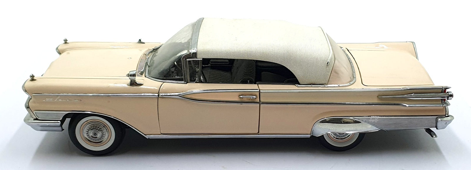 Sun Star 1/18 Scale Diecast 5165 1959 Mercury Park Lane Closed Convertible Pink