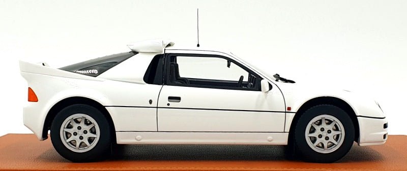 Top Marques 1/18 Scale TOP122A - Ford RS200 Evolution - Diamond White