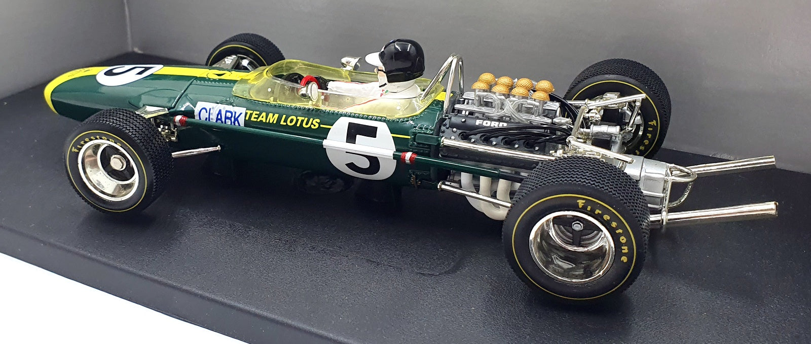 Quartzo 1/18 Scale Q9001 - Lotus 49 1st British GP 67 Jim Clark