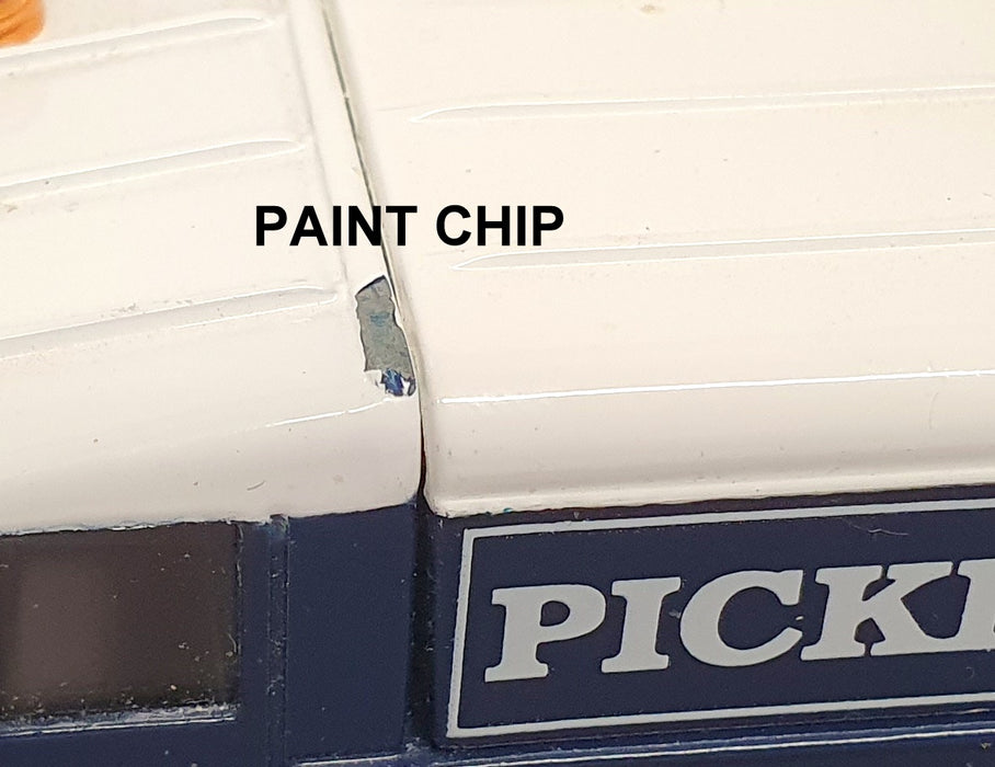 Corgi 1/50 & 1/43 Scale 16601 Scammell Highwayman Ballast & Land Rover Pickfords