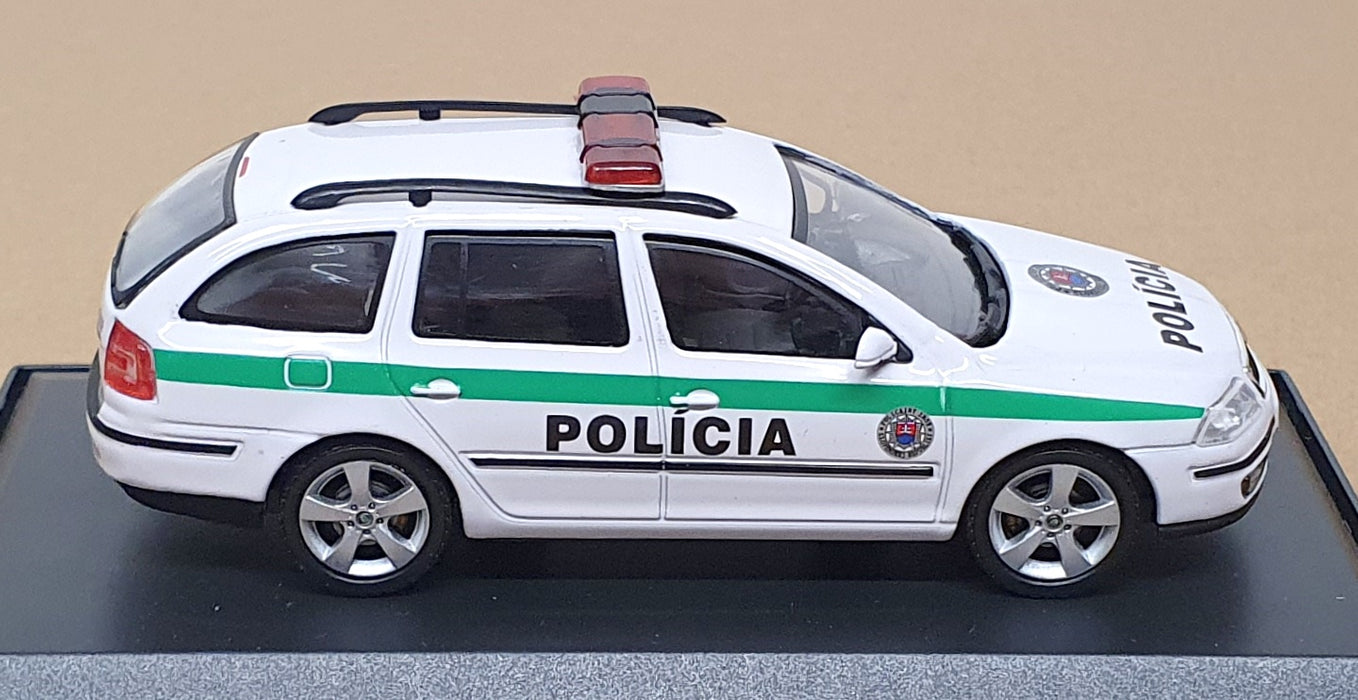 Abrex 1/43 Scale Diecast 143AB002XF - Skoda Octavia Policia - White/Green