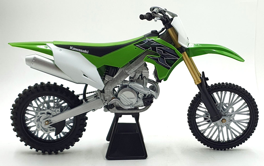 NewRay 1/6 Scale 49653 - Kawasaki KX450 Motorbike - Green/White