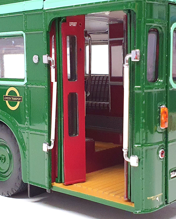 Sun Star 1/24 Scale 2912 AEC RMC Green Line Routemaster London Bus 715 Guildford