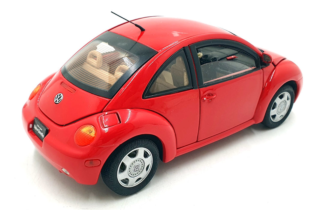 Franklin Mint 1/24 Scale Diecast B11YF00 - Volkswagen New Beetle - Red