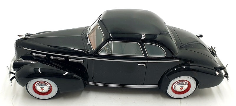 BOS Models 1/18 Scale BOS314 LaSalle Series 50 Coupe - Schwartz