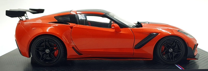 Ixo 1/18 Scale U18RDC001 - 2019 Chevrolet Corvette C7 ZR1 - Orange/Black