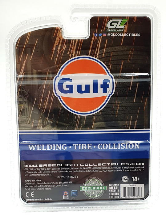 Greenlight 1/64 Scale 30275 - 1969 Chevrolet C-30 Dually Wrecker - Gulf