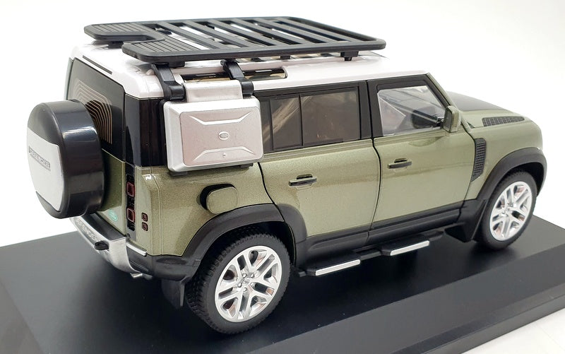 QY Toys 1/18 Scale Q1002A - Land Rover Defender 110 - Green