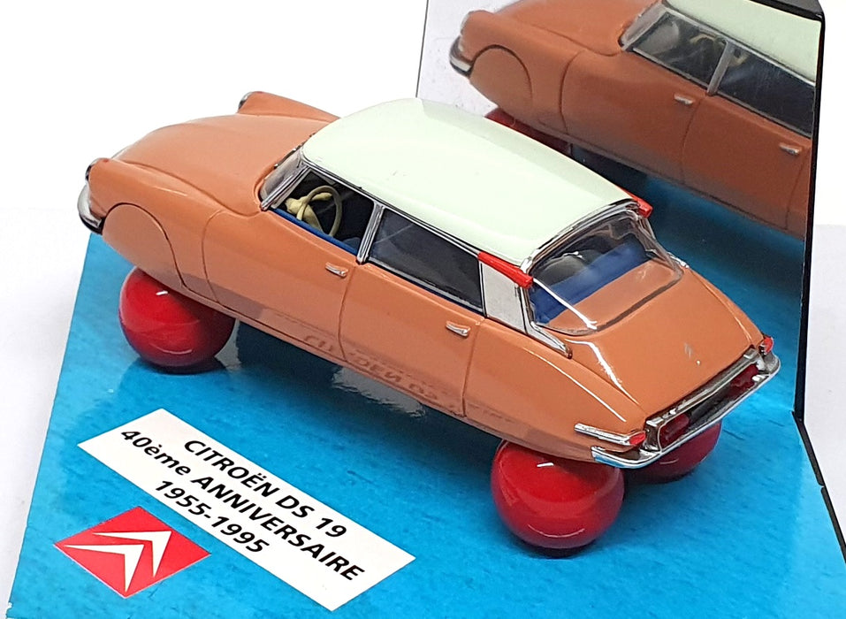 Vitesse 1/43 Scale L114 - Citroen DS 19 40th Anniversary 1955-1995