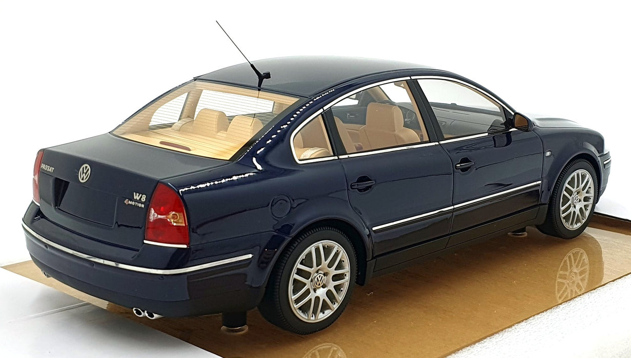 DNA Collectibles 1/18 Scale DNA000029 - Volkswagen Passat W8 - Dark Blue