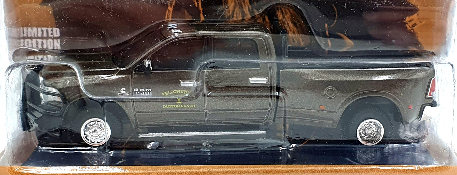 Greenlight 1/64 Scale 44980-F - 2017 Ram 3500 Laramie Dually - Yellowstone