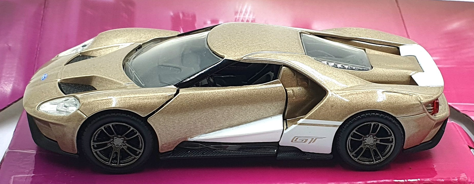 Jada Toys 1/32 Scale 34662 - 2017 Ford GT - Met. Gold