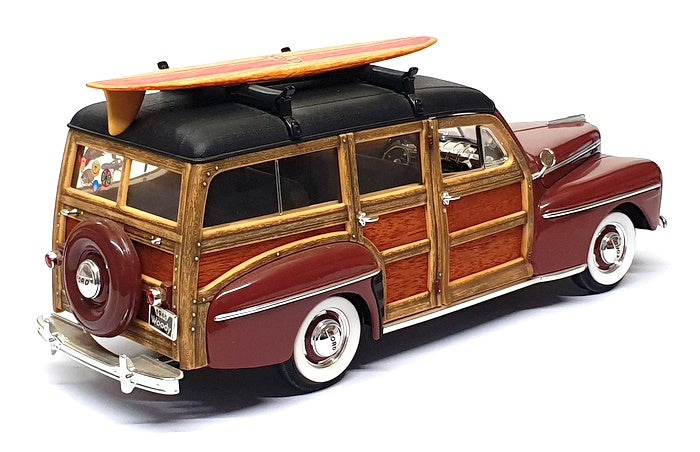 Signature Series 1/18 Scale Diecast 2625U - 1948 Ford Woody - Maroon