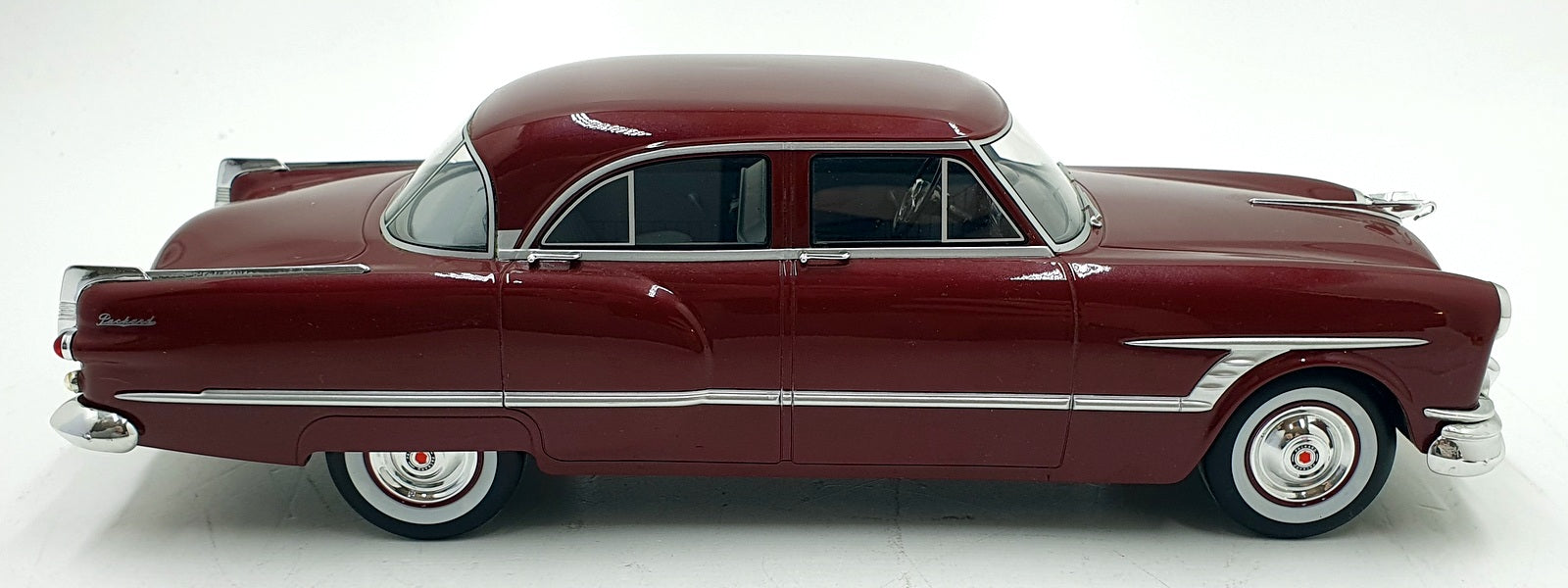 BOS Models 1/18 Scale Resin BOS308 - 1953 Packard Cavalier - Burgundy