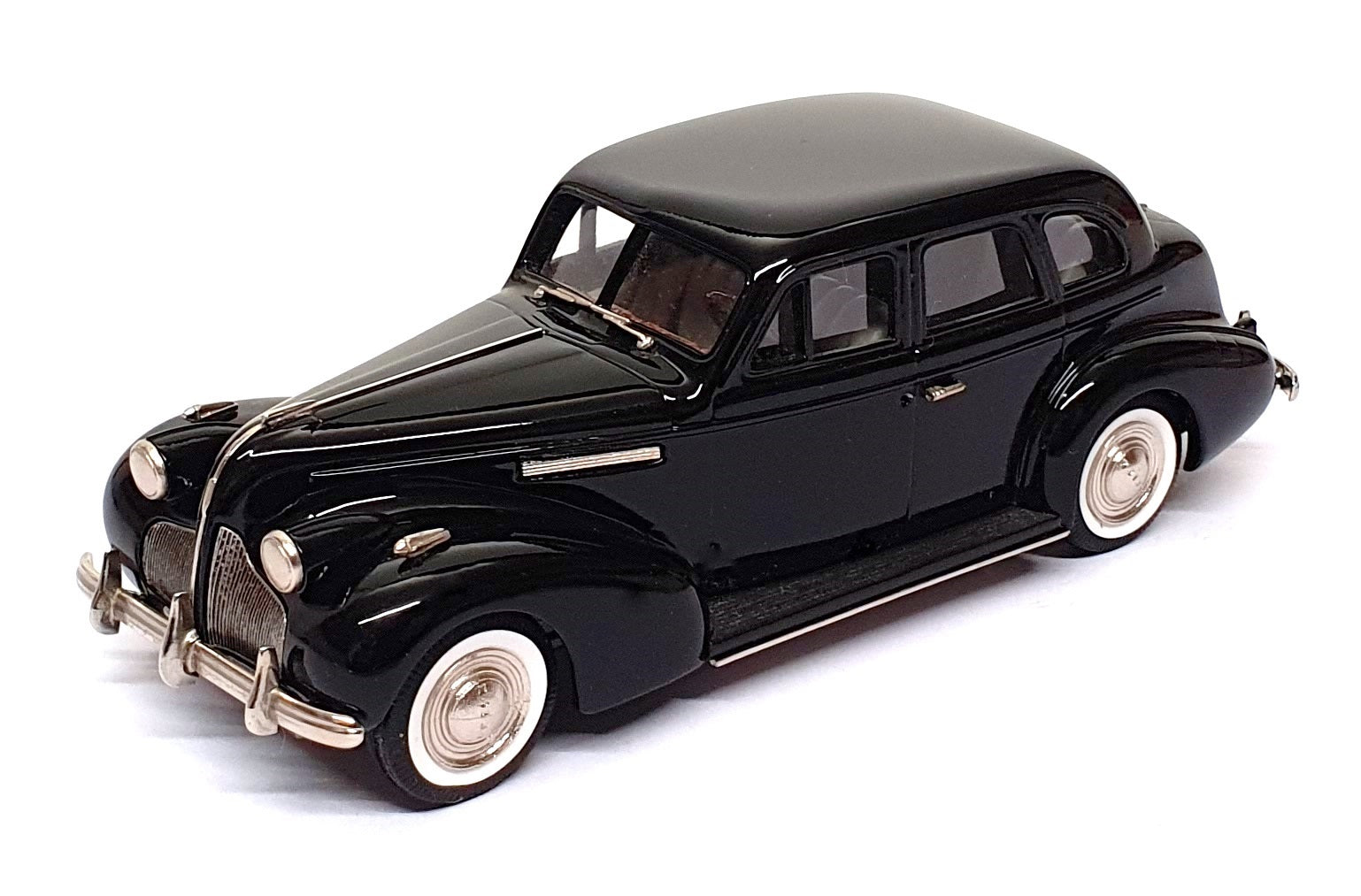 Brooklin 1/43 Scale BC007 - 1939 Buick Century 4Dr. Sedan M-61 - Black