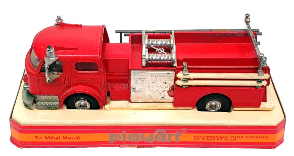 Model Power Playart 24523G - American LaFrance Fire Engine Baltimore - Red