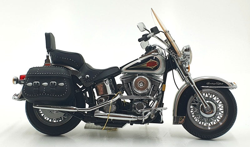 Franklin Mint 1/10 Scale B11YZ87 - The Harley-Davidson Heritage Softail Classic