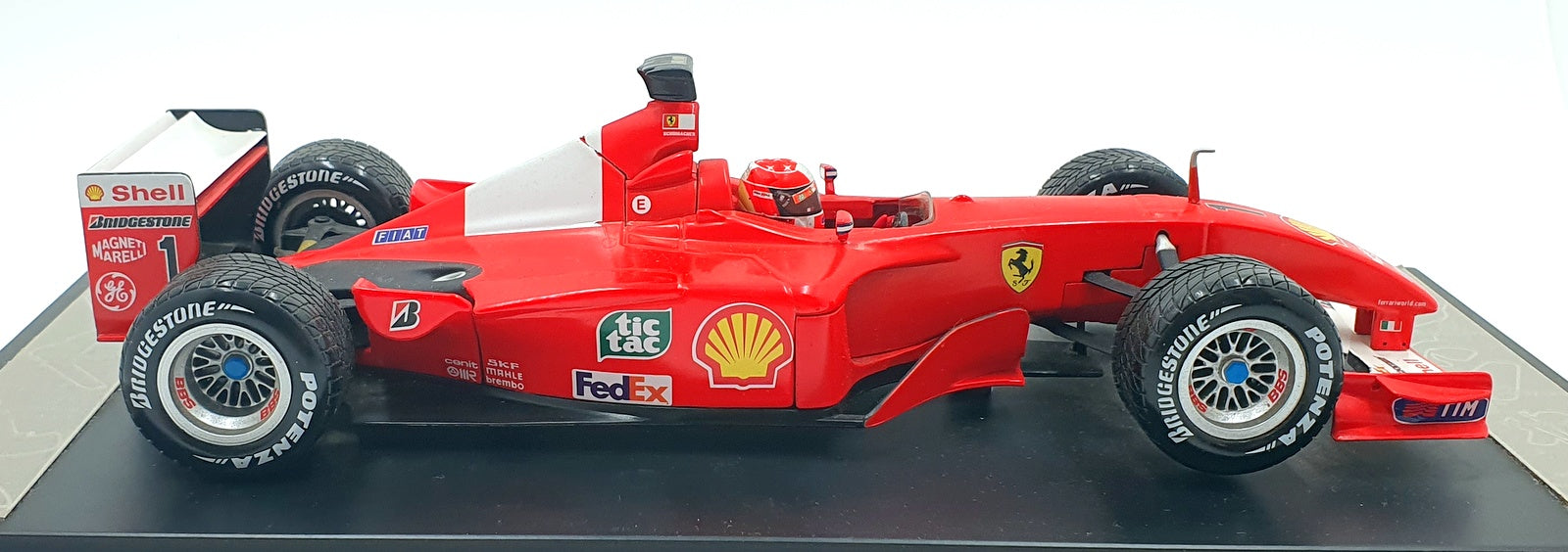 Hot Wheels 1/18 Scale Diecast 11326B Ferrari F2001 Michael Schumacher W/C