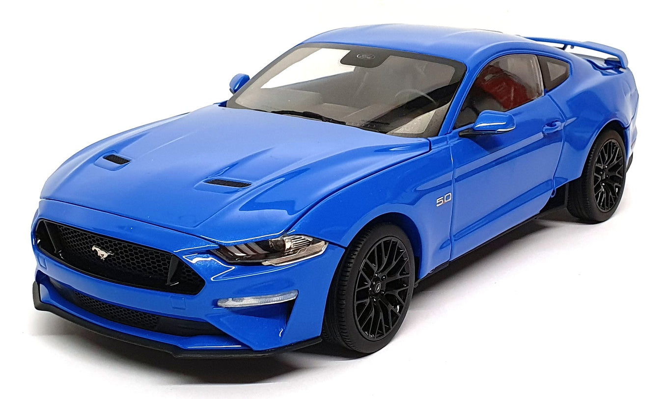 1/18 Scale Model Cars