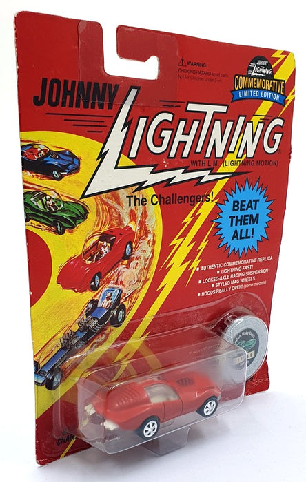 Johnny Lightning 1/64 Scale 100-132 - The Challengers Custom Mako Shark - Red