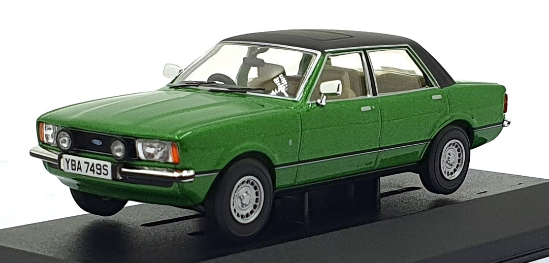 Vanguards 1/43 Scale Diecast VA11918 - Ford Cortina Mk4 2.3 Ghia - Regency Green