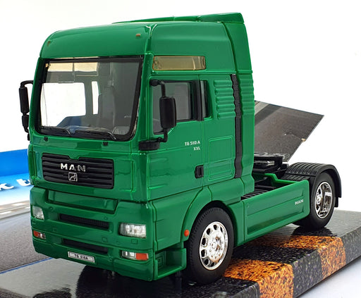 Welly 1/32 Scale 32650S-W - MAN TG5 10A Truck Tractor - Green